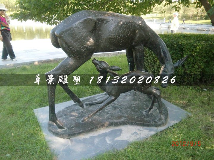 母子鹿銅雕，公園動(dòng)物銅雕