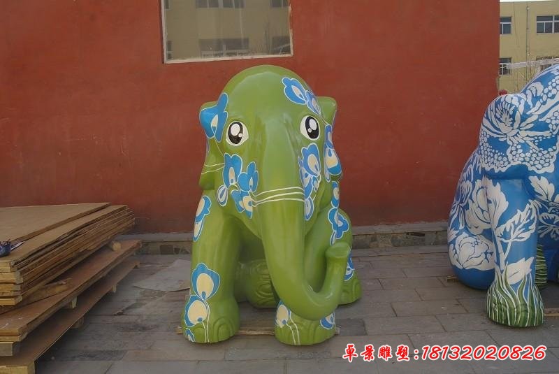 玻璃鋼彩色大象雕塑，公園玻璃鋼大象雕塑