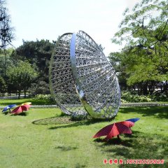 不銹鋼公園扇貝鏤空雕塑